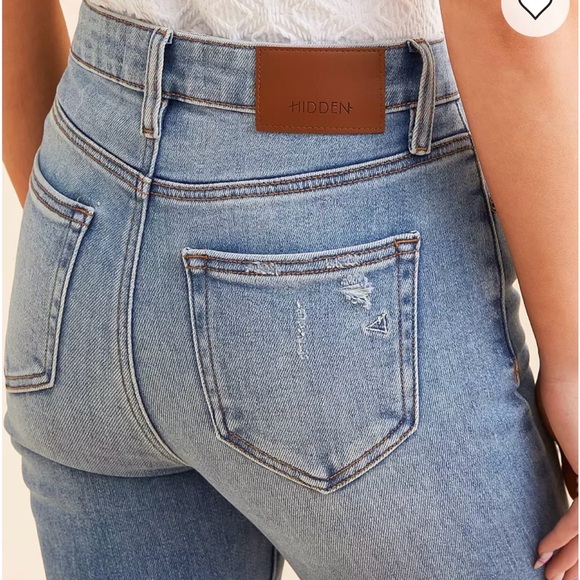 NWT Hidden Happi High Rise Flare Jeans - Picture 13 of 13